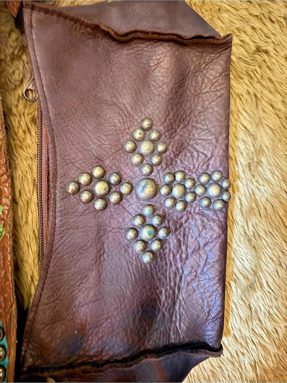 2Bar West bundle
Brand Embellished Brown Shoulder Bags